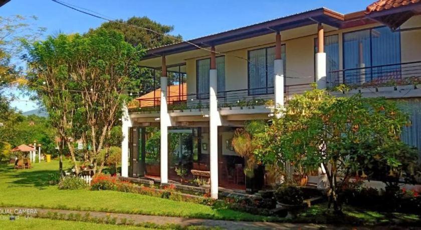 La Oma Hotel Lembang Ngoại thất bức ảnh