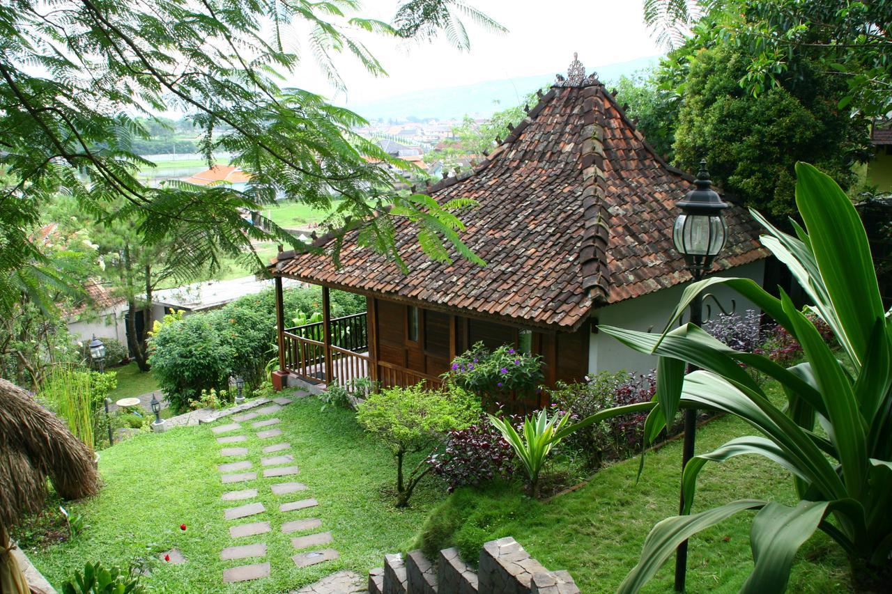 La Oma Hotel Lembang Ngoại thất bức ảnh