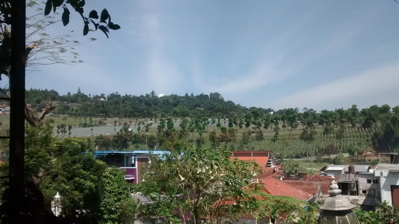 La Oma Hotel Lembang Ngoại thất bức ảnh