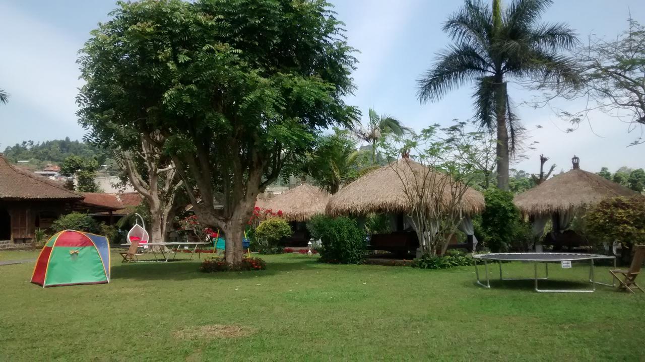 La Oma Hotel Lembang Ngoại thất bức ảnh