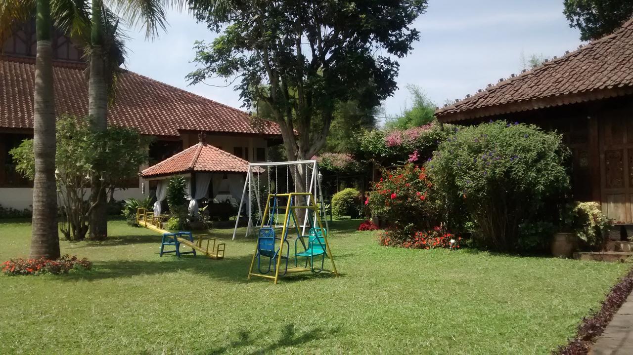 La Oma Hotel Lembang Ngoại thất bức ảnh