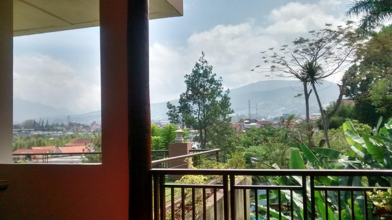 La Oma Hotel Lembang Ngoại thất bức ảnh