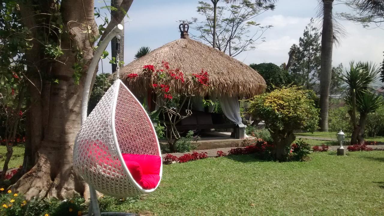 La Oma Hotel Lembang Ngoại thất bức ảnh